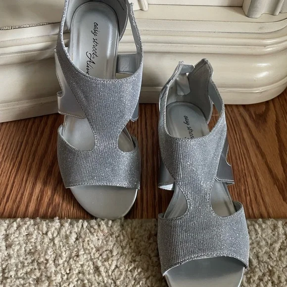 Easy Street Silver Heels with Peep-Toe Design - Picture 2 of 5